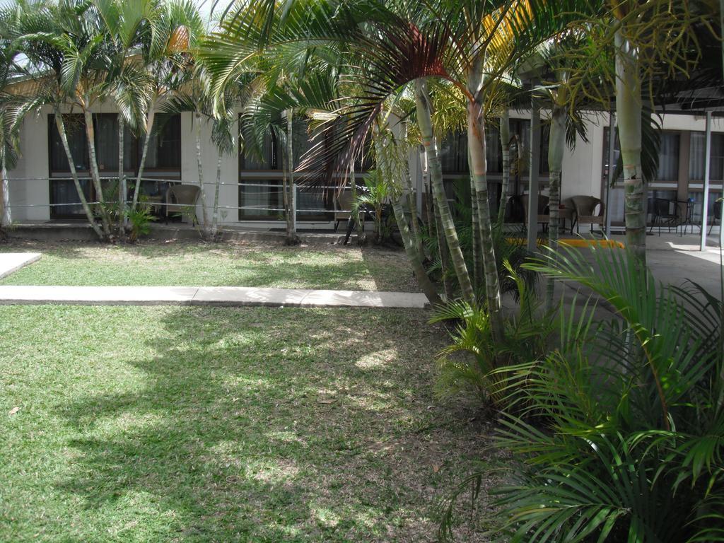 Cool Palms Motel Mackay Exterior photo